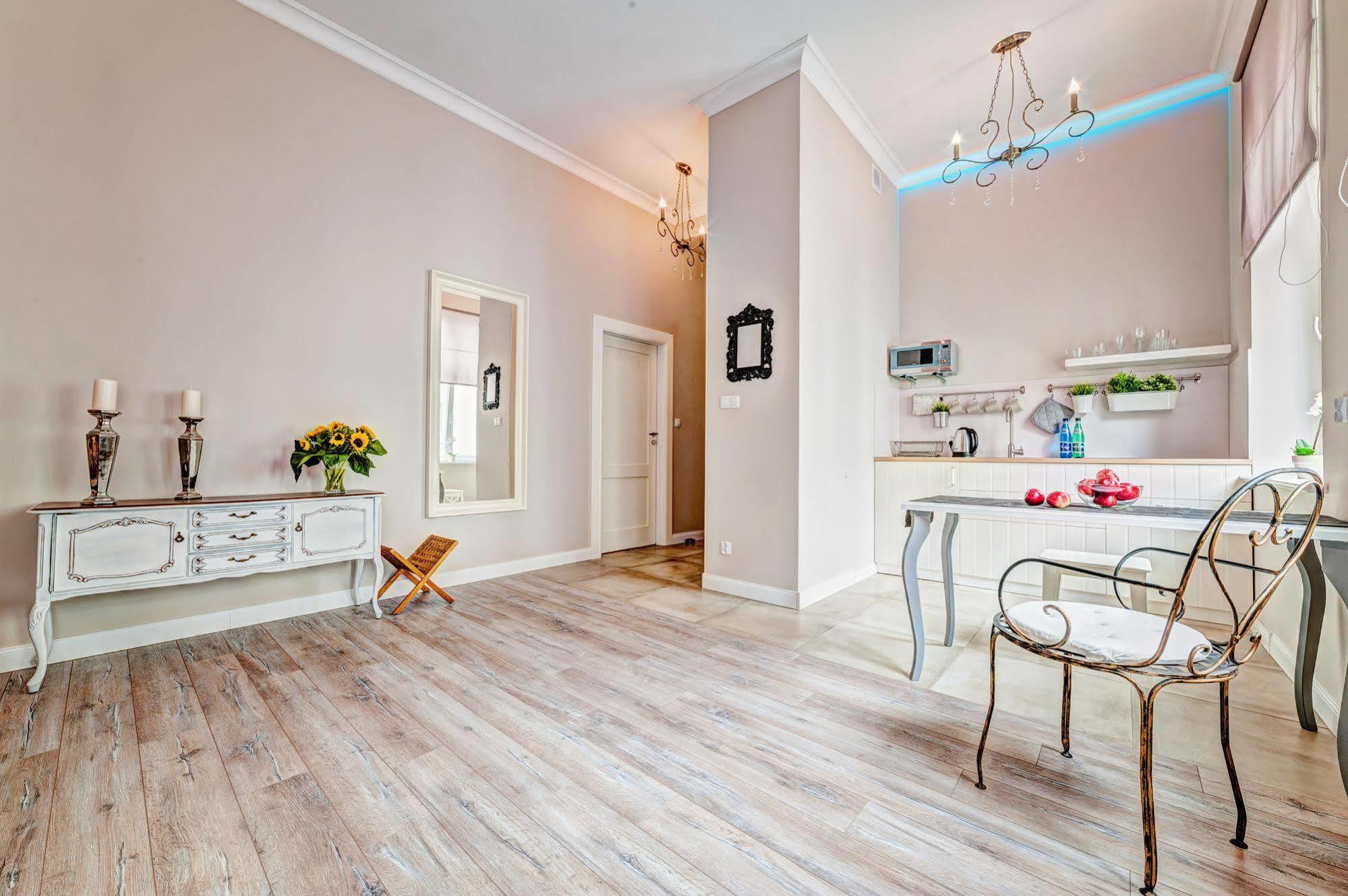E-Apartamenty Swiety Marcin Познань Экстерьер фото