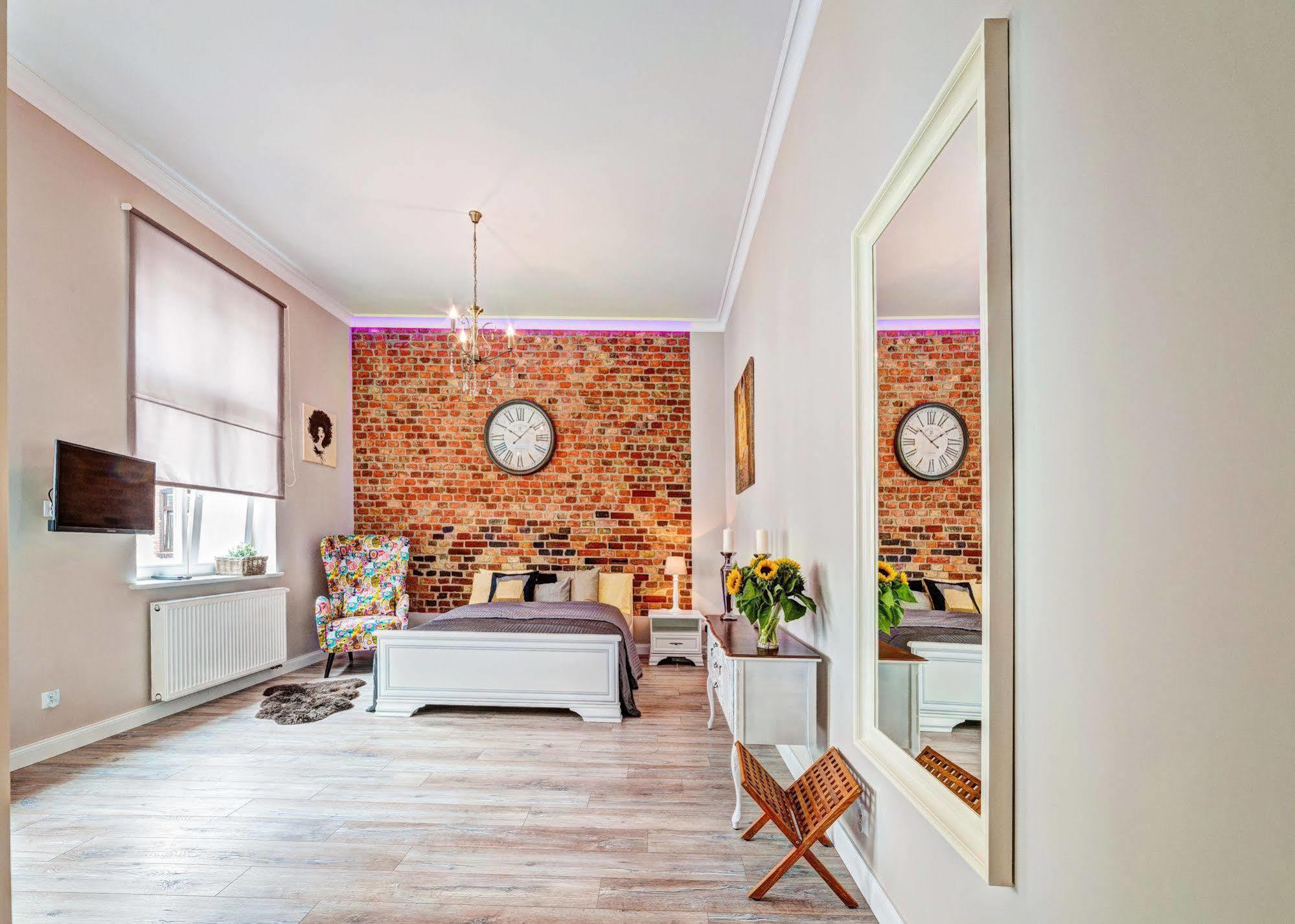 E-Apartamenty Swiety Marcin Познань Экстерьер фото